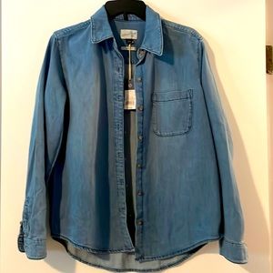 NWT small relaxed fit denim button down
